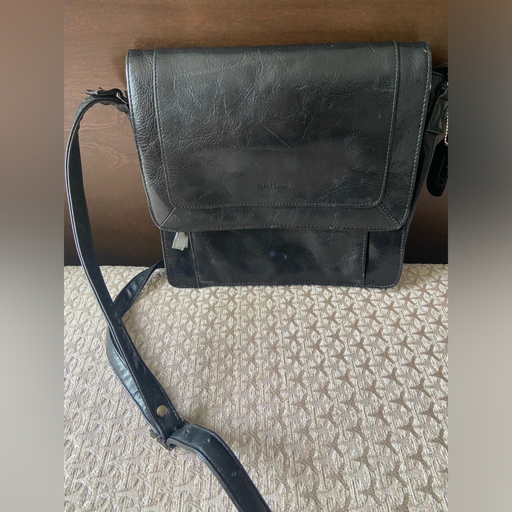 LINEA Verdi Leather Crossbody Bag